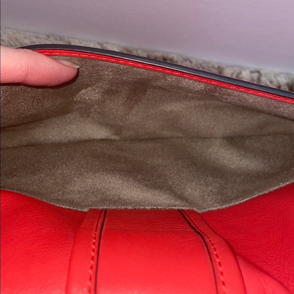 Michael Kors ‘Colby’ Medium Shoulder Bag - Picture 8 of 14